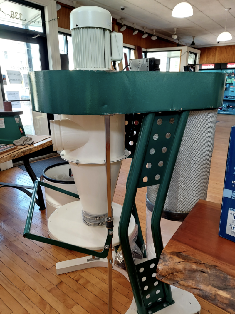 Grizzly Industrial G0860 11/2 HP Portable Cyclone Dust Collector (Used